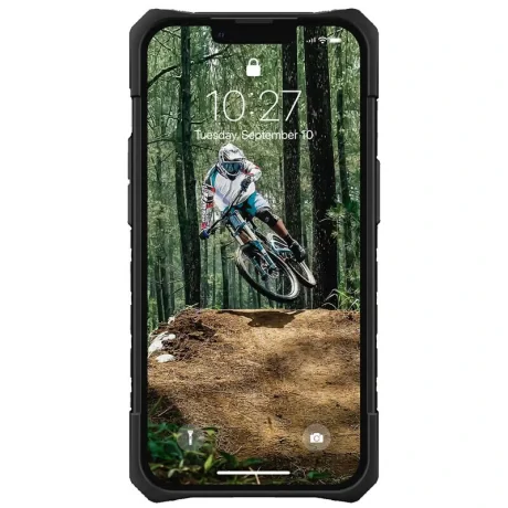 Husa Cover UAG Antisoc pentru iPhone 13 Plasma Ice