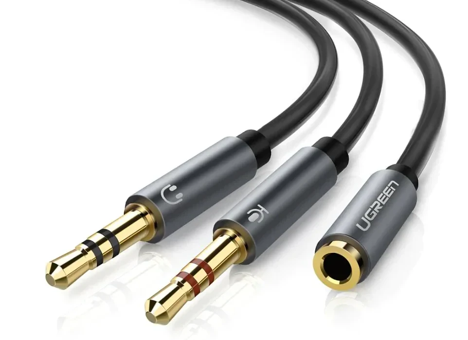 Cablu Audio Ugreen AV140 stereo 2 x 3.5 mm jack (T) la 3.5 mm jack (M) 0.20 m Negru