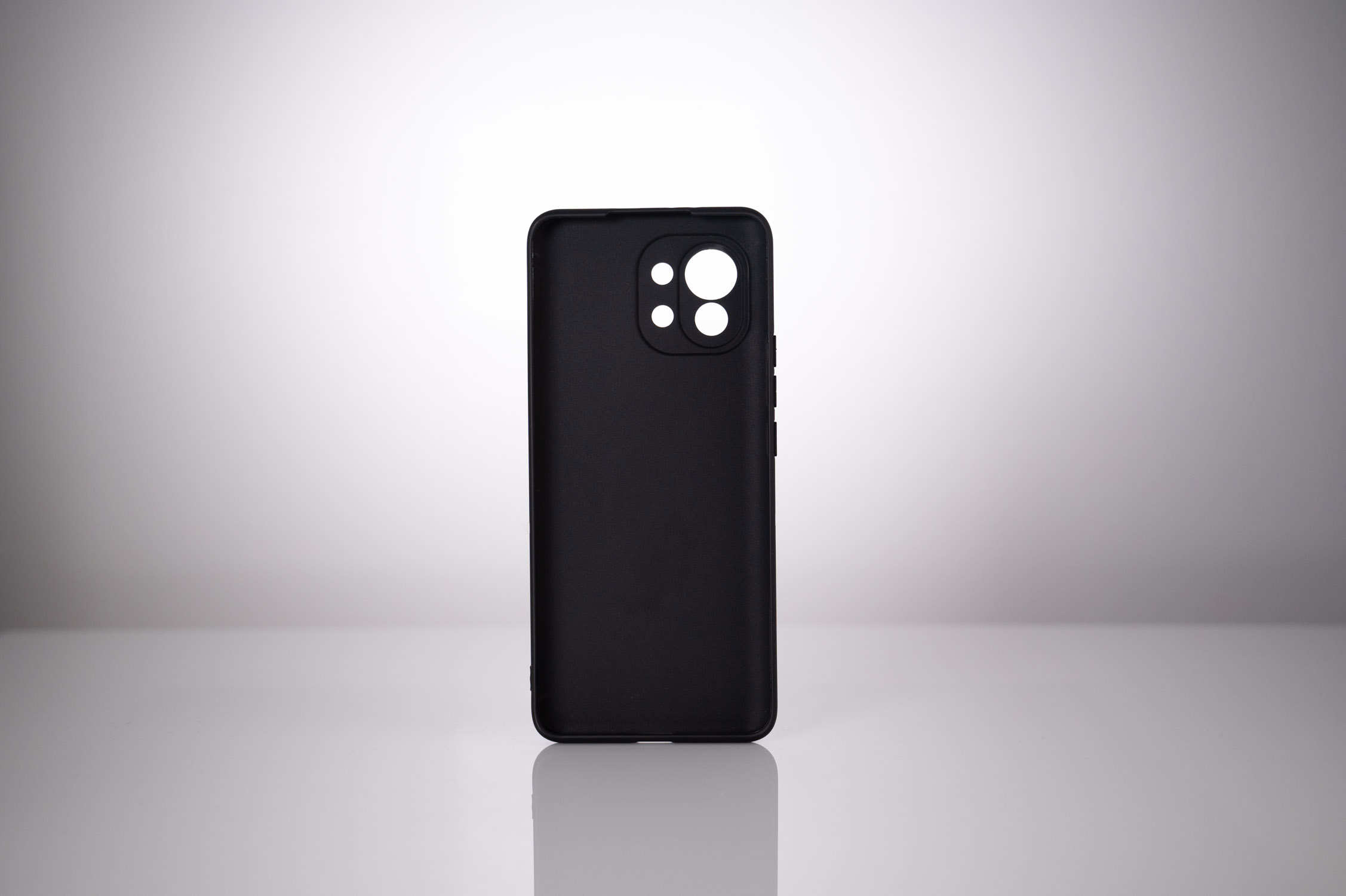 HUSA SMARTPHONE Spacer pentru Xiaomi Mi 11 5G, grosime 1.5mm, material flexibil TPU, negru "SPPC-XI-MI-115G-TPU" thumb