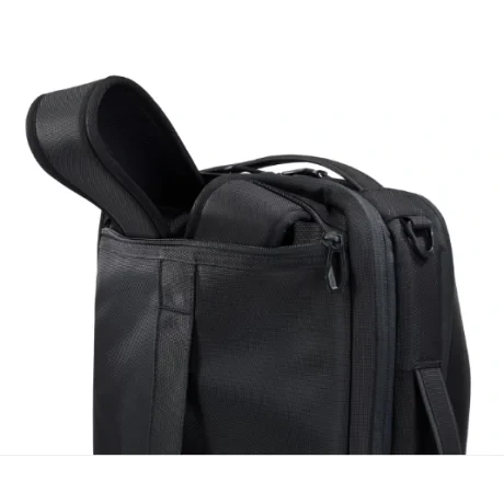 GEANTA ;  RUCSAC THULE, pt. notebook de max. 15.6 inch, 2 compartiment, buzunar frontal, waterproof, poliester, negru, &quot;TACLB2116 BLACK&quot; / &quot;3204815&quot;