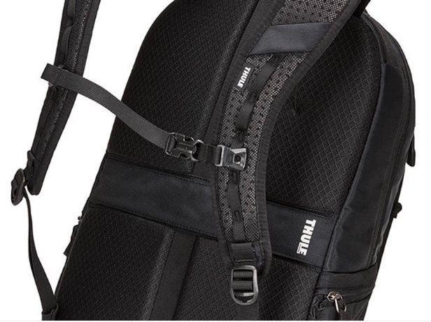 RUCSAC THULE notebook 15.6", nylon, 1 compartiment, buzunar interior tableta, 2 buzunare frontale, 2 buzunare laterale, 23 litri, black, " Subterra 23L" "TSLB315 Black" / "3204052" thumb