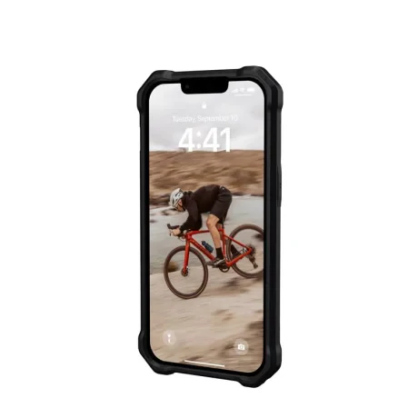 Husa UAG Essential Armor MagSafe iPhone 14 Negru