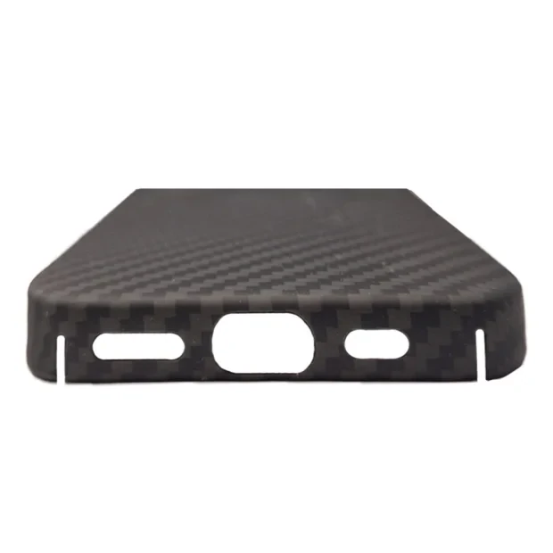 Husa Spate Hard Urban Gadgets MagForce Aramid pentru iPhone 16 Negru