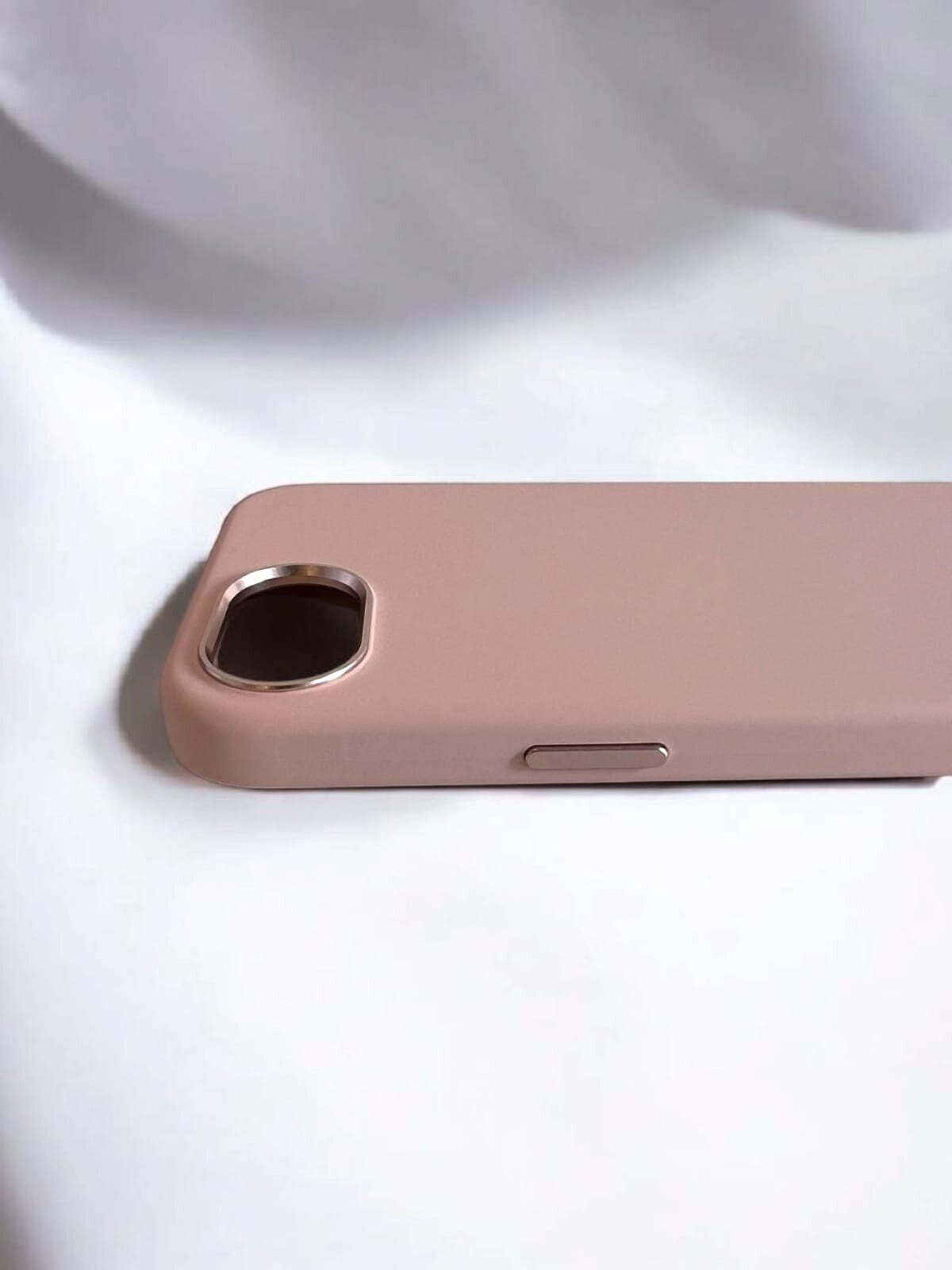 Husa Spate Urban Gadgets Silicon Soft MagSafe pentru iPhone 16e Roz thumb