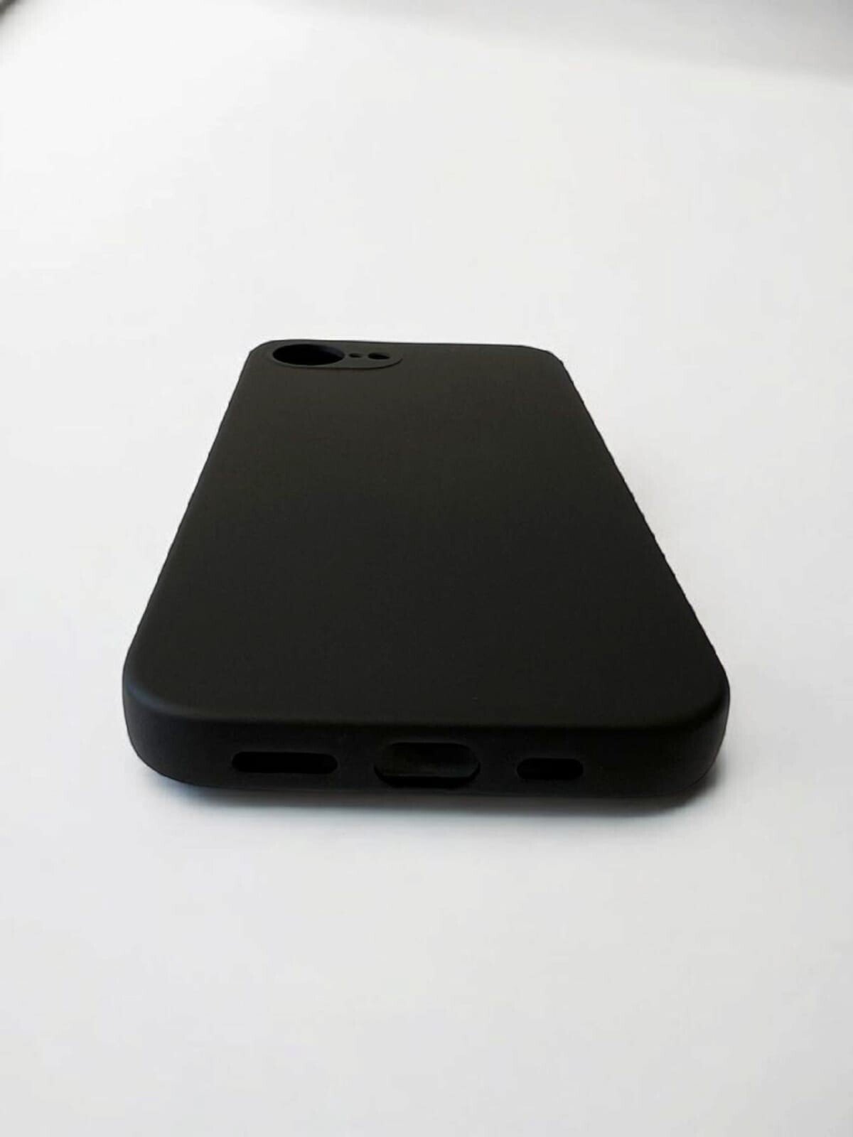 Husa Spate Hard Fun pentru iPhone 16e Negru thumb