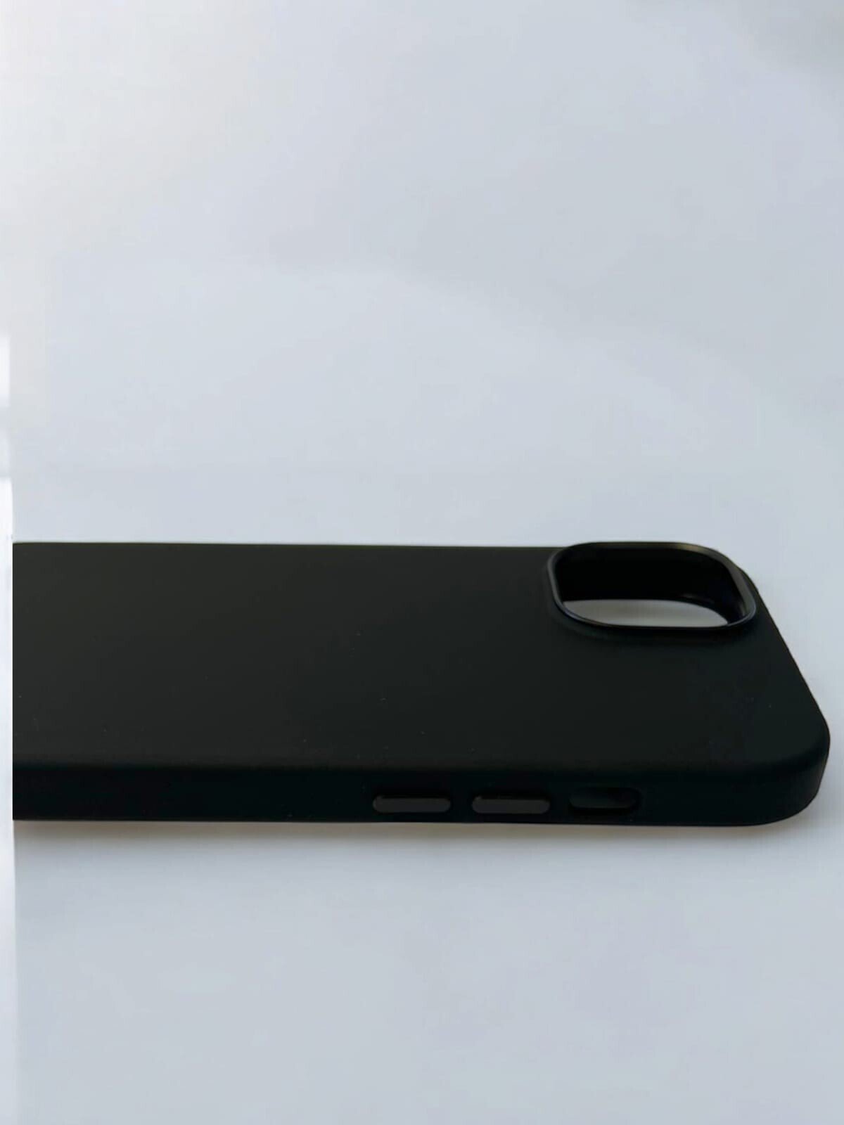 Husa Spate Urban Gadgets Silicon Soft MagSafe pentru iPhone 15 Negru thumb