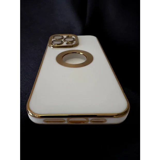 Husa Spate Beauty Lens Frame pentru iPhone 15 Pro Max Bulk Alb