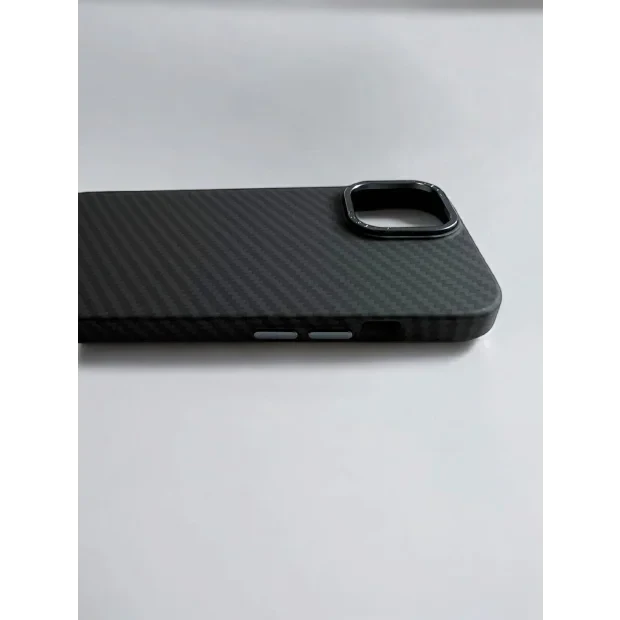 Husa Spate Carbon Z Kevlar pentru iPhone 15 Bulk Bulk Negru