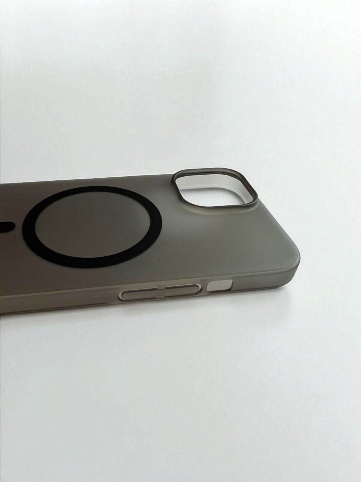 Husa Spate Hard Urban Gadgets MagSafe Slim pentru iPhone 15 Negru thumb