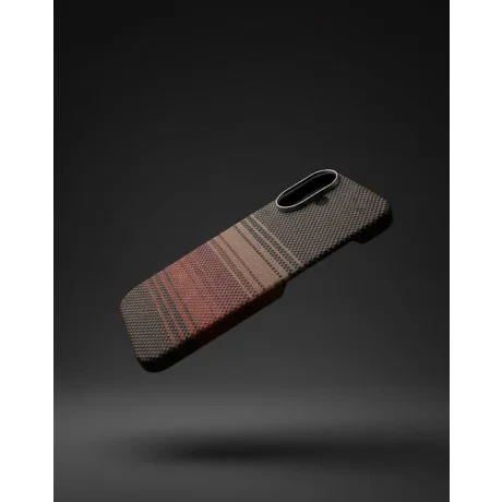 Husa Spate Hard Urban Gadgets MagForce Aramid pentru iPhone 17 Maro