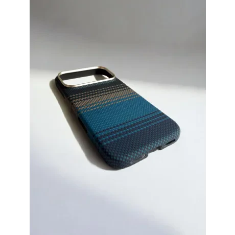 Husa Spate Hard Urban Gadgets MagForce Aramid pentru iPhone 17 Pro Albastru