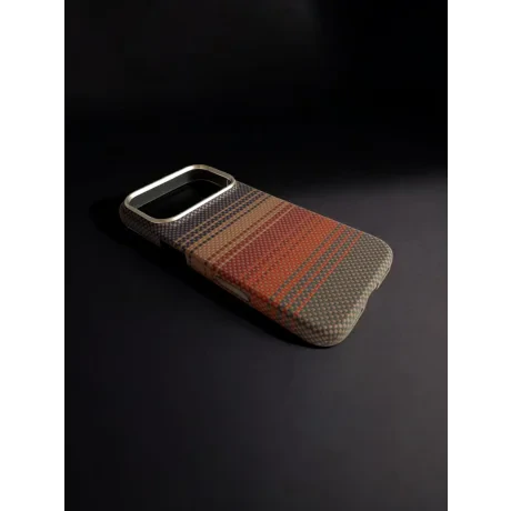 Husa Spate Hard Urban Gadgets MagForce Aramid pentru iPhone 17 Pro Maro