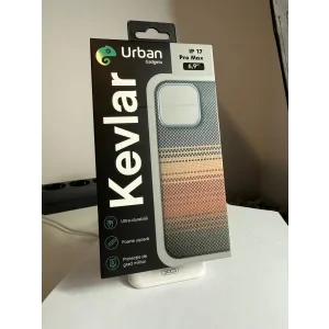 Husa Spate Hard Urban Gadgets MagForce Aramid pentru iPhone 17 Pro Max Maro