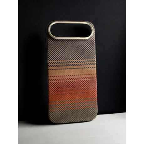 Husa Spate Hard Urban Gadgets MagForce Aramid pentru iPhone 17 Air Maro