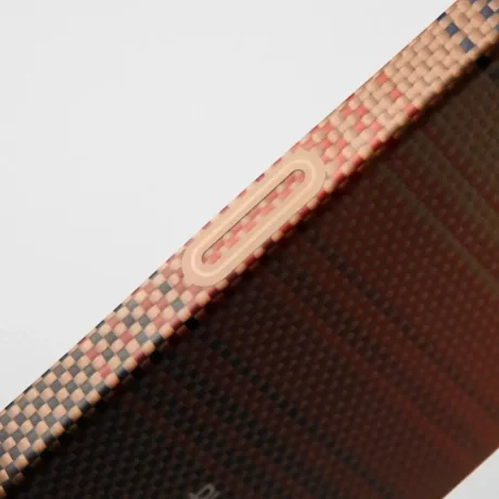 Husa Spate Pitaka Tactile Woven MagEz Aramid pentru iPhone 16 Pro Max KI1602SUM Maro