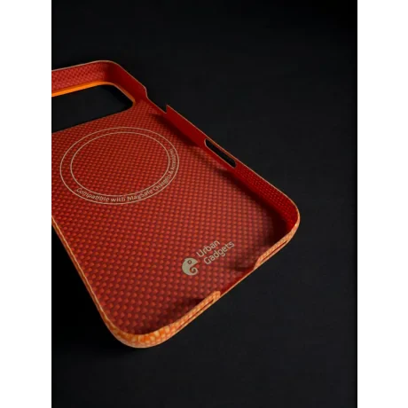Husa Spate Hard Urban Gadgets MagForce Aramid pentru iPhone 17 Pro Max Portocaliu