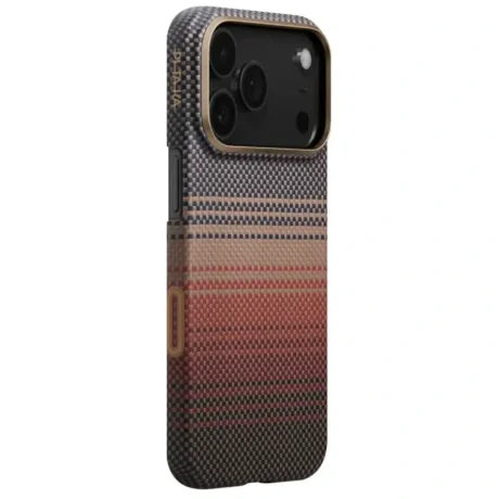 Husa Spate Pitaka Slim MagEz Aramid pentru iPhone 17 Pro Max KI1702SPM Maro