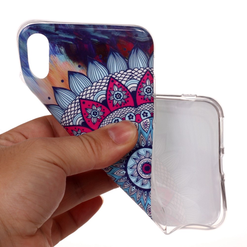 Husa iPhone XR Luminous Patterned Mandala Flower thumb