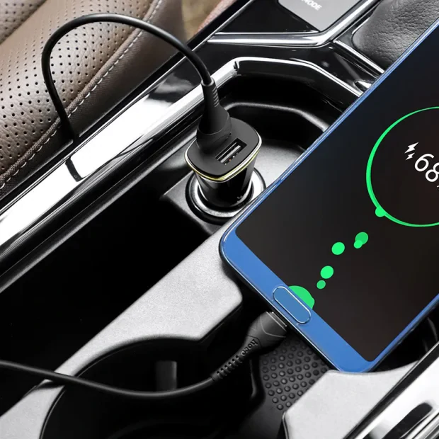 Incarcator auto QC3.0 + Cablu Type C Negru Z31 Hoco 